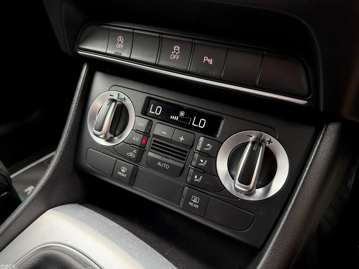 Audi Q3 SUV, Diesel, 2014, Grey