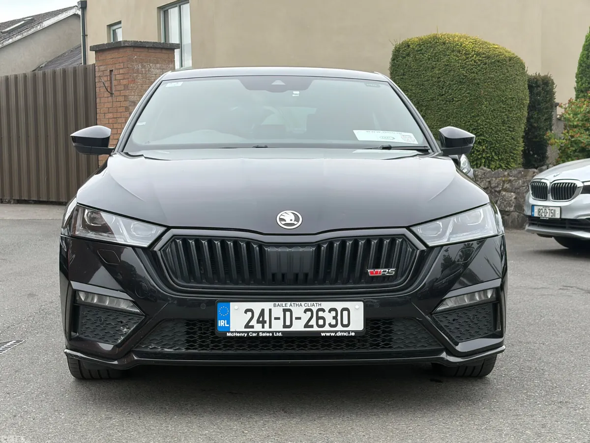 Skoda Octavia Saloon, Diesel, 2024, Black