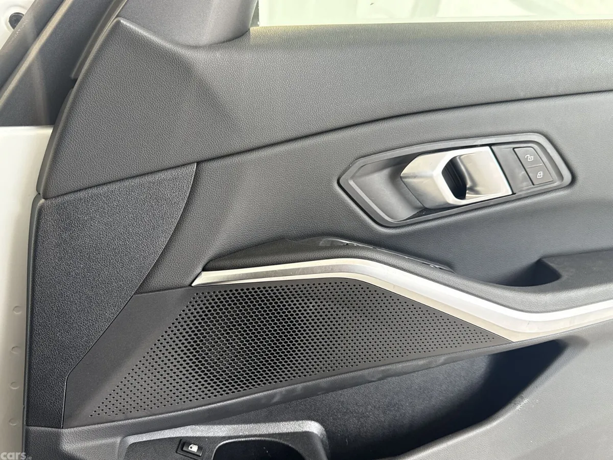 BMW 3-Series Saloon, Petrol Hybrid, 2025, White