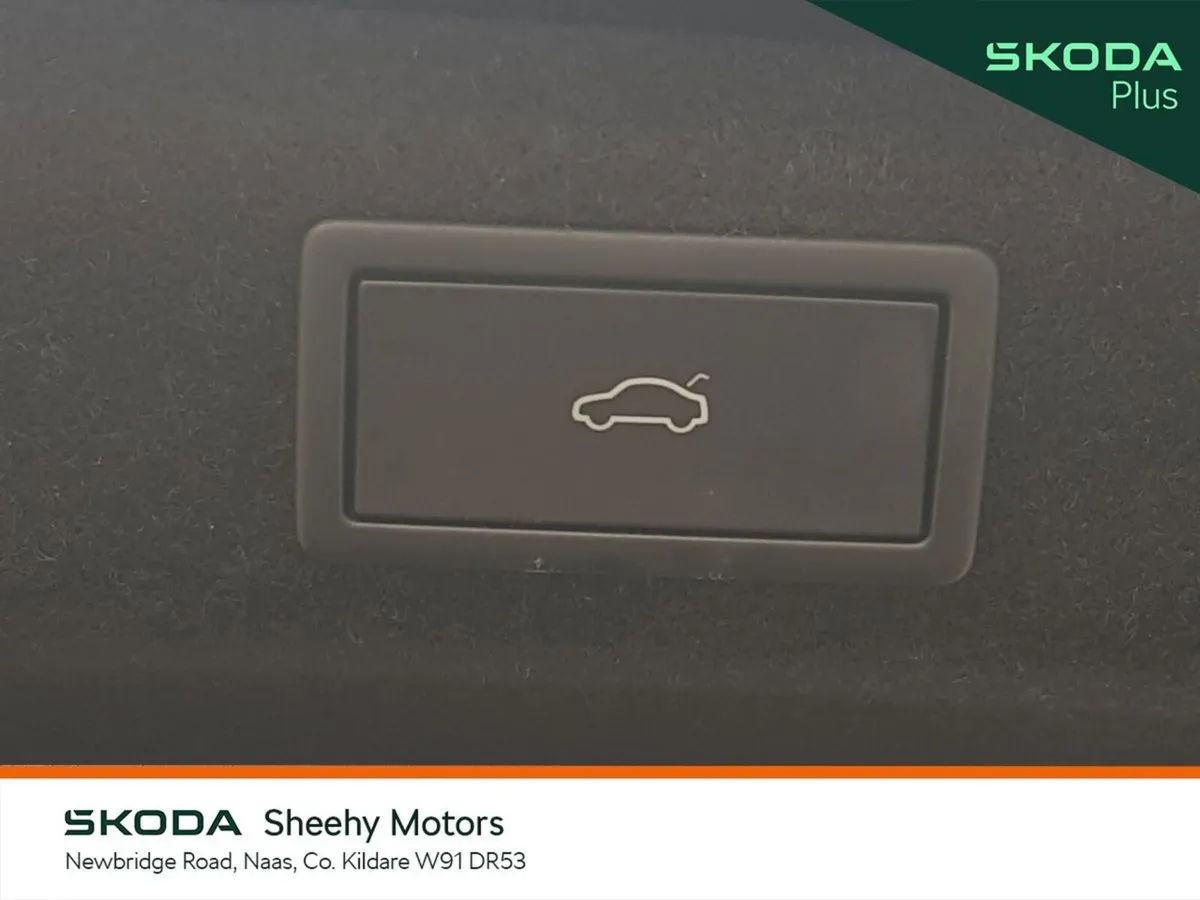 Skoda Superb Saloon, Diesel, 2025, Black