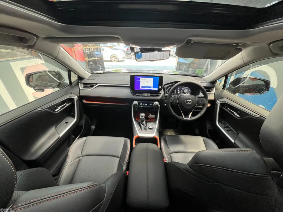 Toyota RAV4 SUV, Petrol Hybrid, 2025, Black