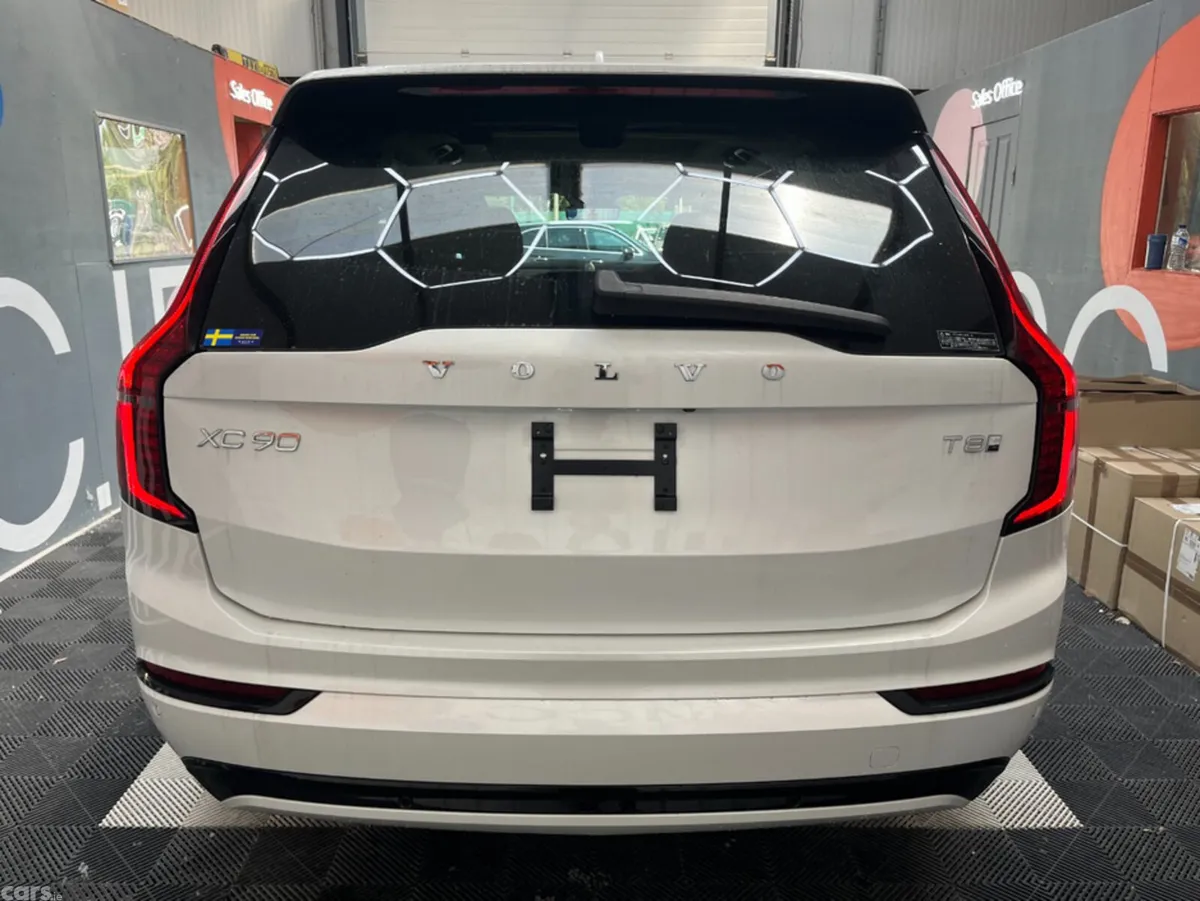Volvo XC90 SUV, Petrol Plug-in Hybrid, 2025, White