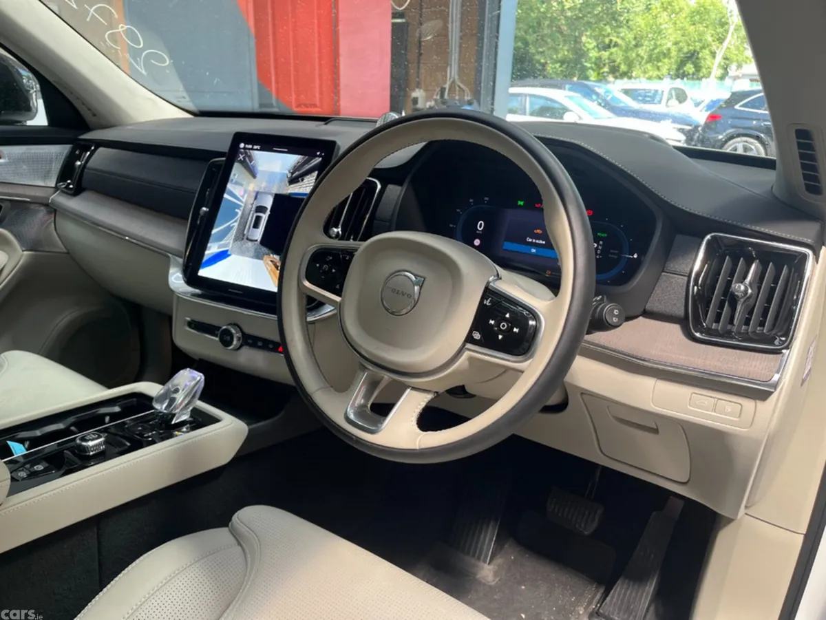 Volvo XC90 SUV, Petrol Plug-in Hybrid, 2025, White