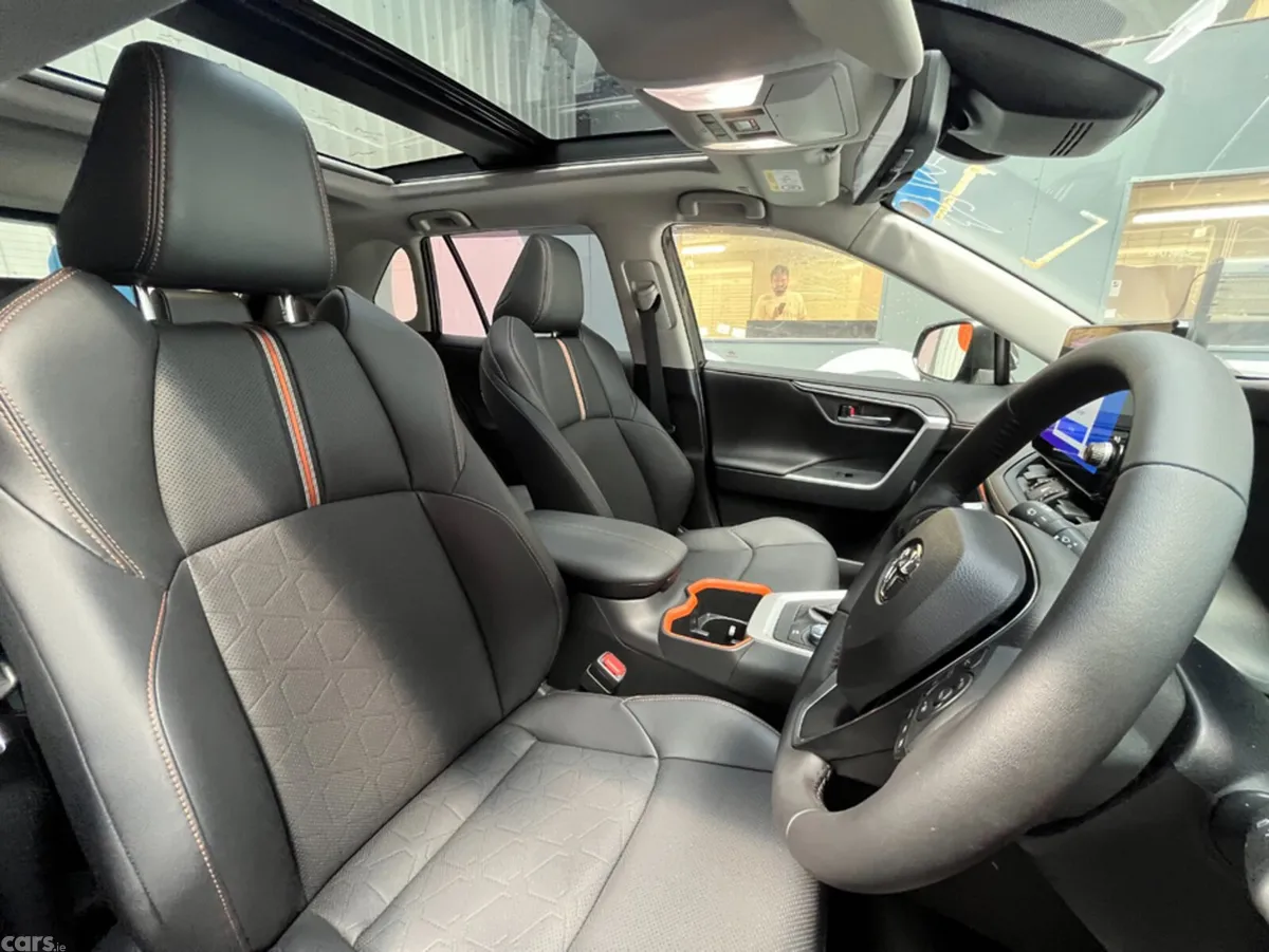 Toyota RAV4 SUV, Petrol Hybrid, 2025, Black