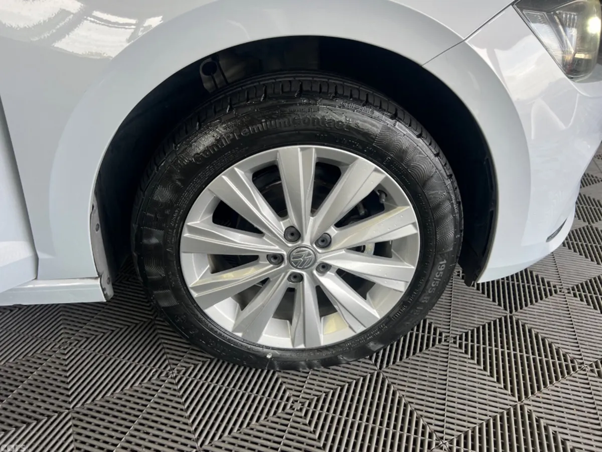 Volkswagen Polo Hatchback, Petrol, 2019, White