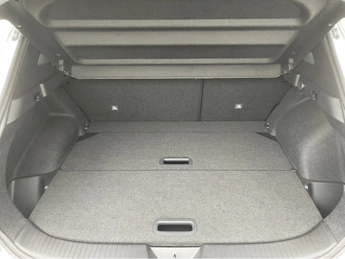 Nissan Qashqai Hatchback, Petrol Hybrid, 2026, Red