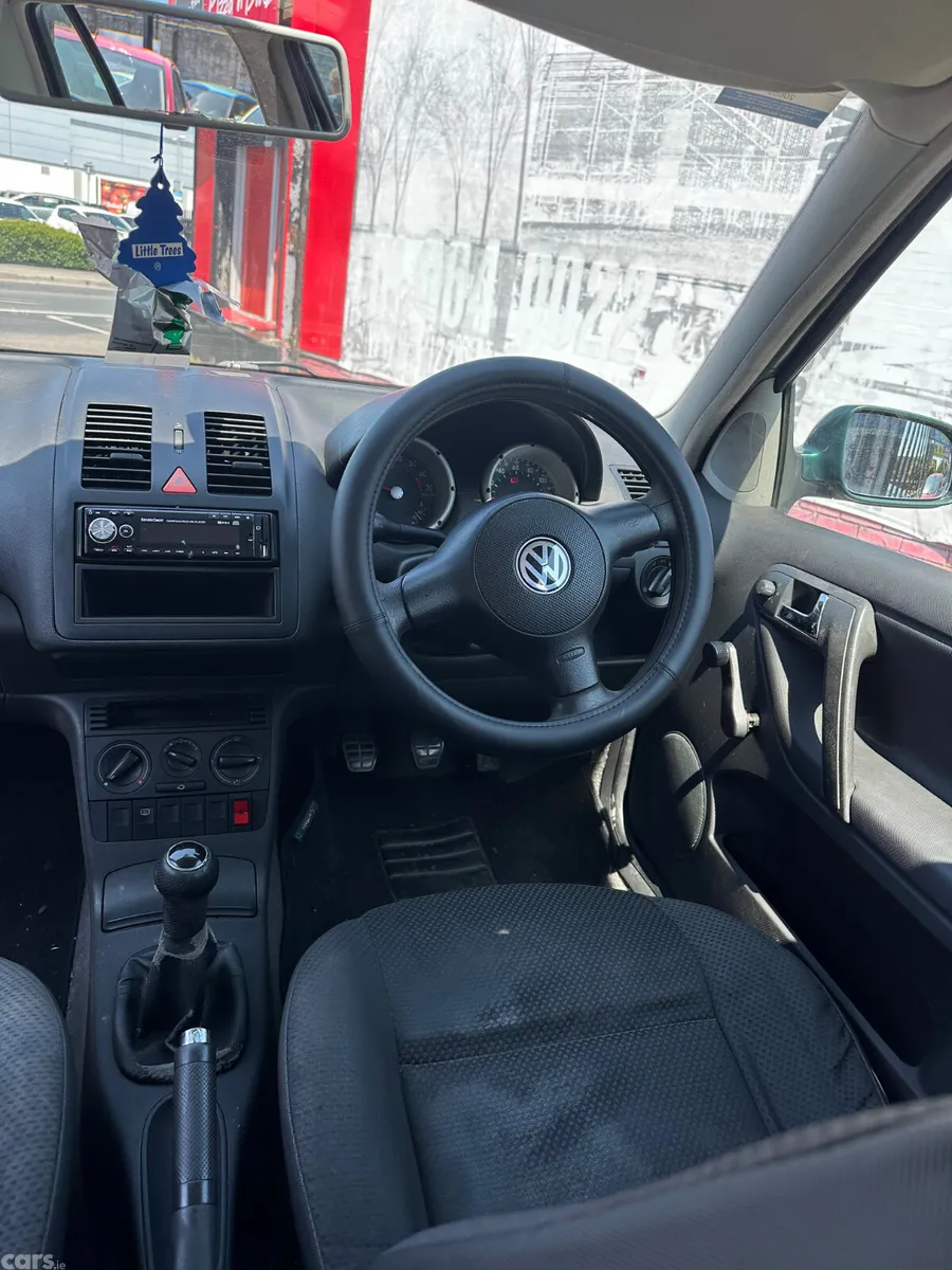 Volkswagen Polo Hatchback, Petrol, 2001, Green
