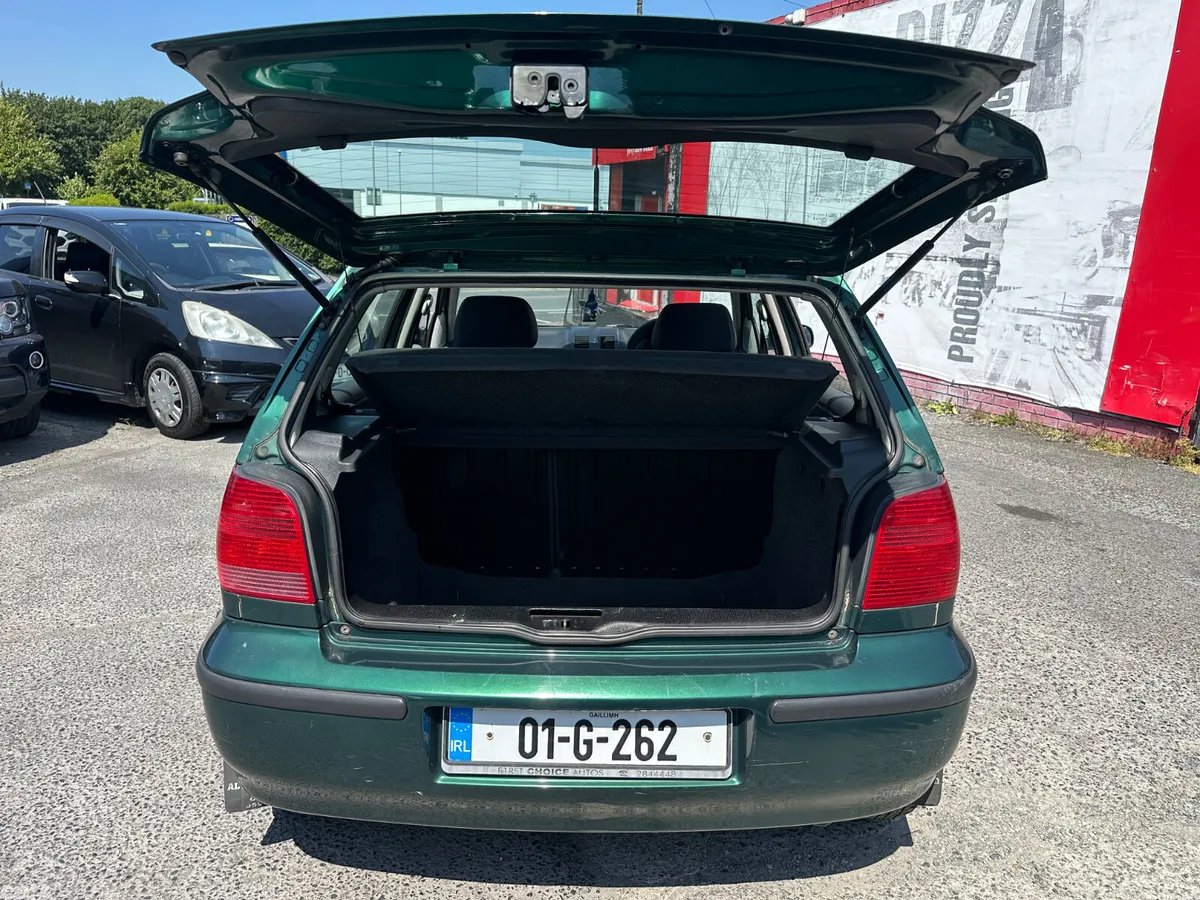 Volkswagen Polo Hatchback, Petrol, 2001, Green