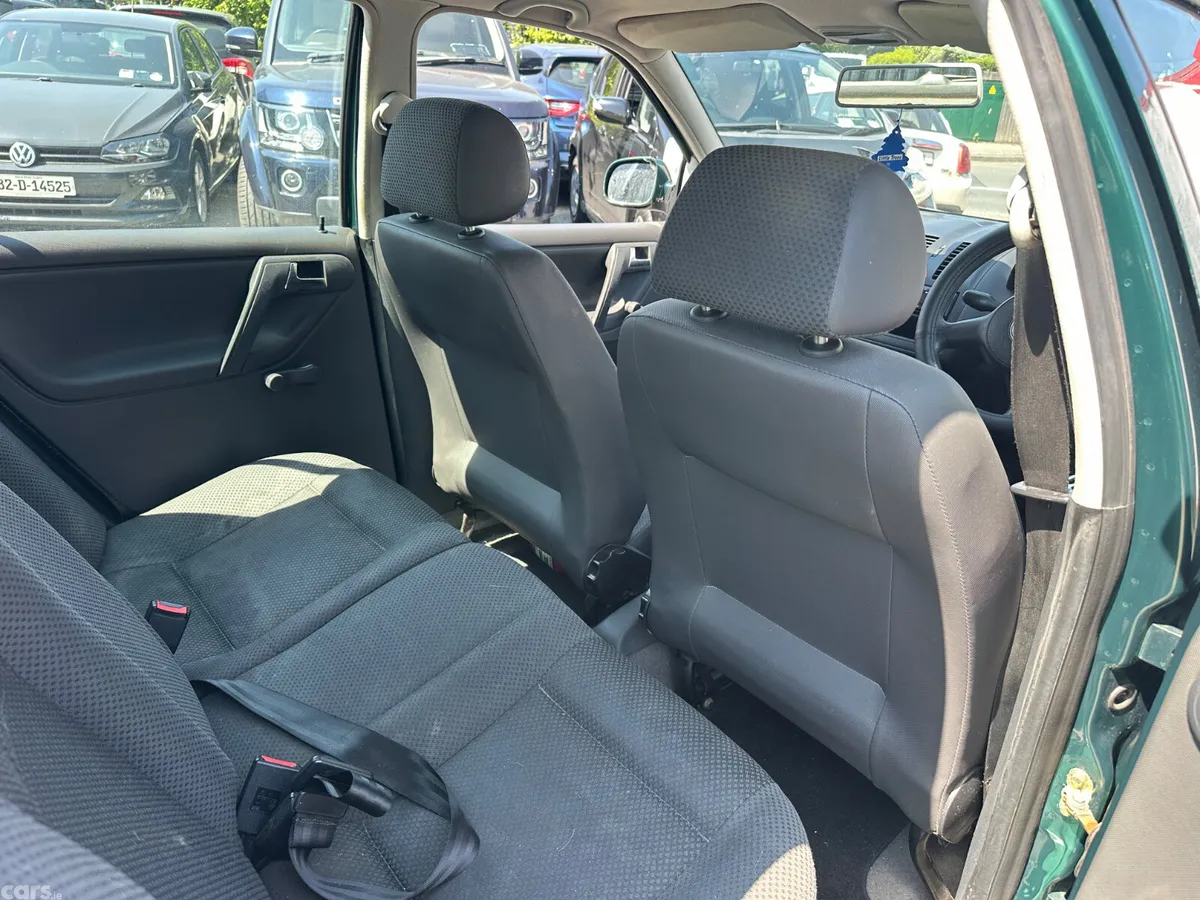 Volkswagen Polo Hatchback, Petrol, 2001, Green