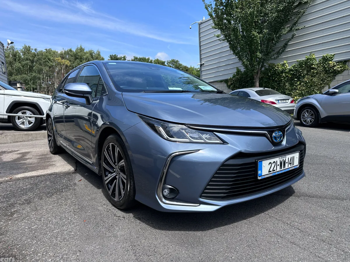 Toyota Corolla Saloon, Petrol Hybrid, 2022, Grey