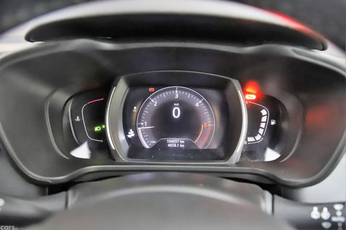 Renault Kadjar SUV, Diesel, 2021, Grey