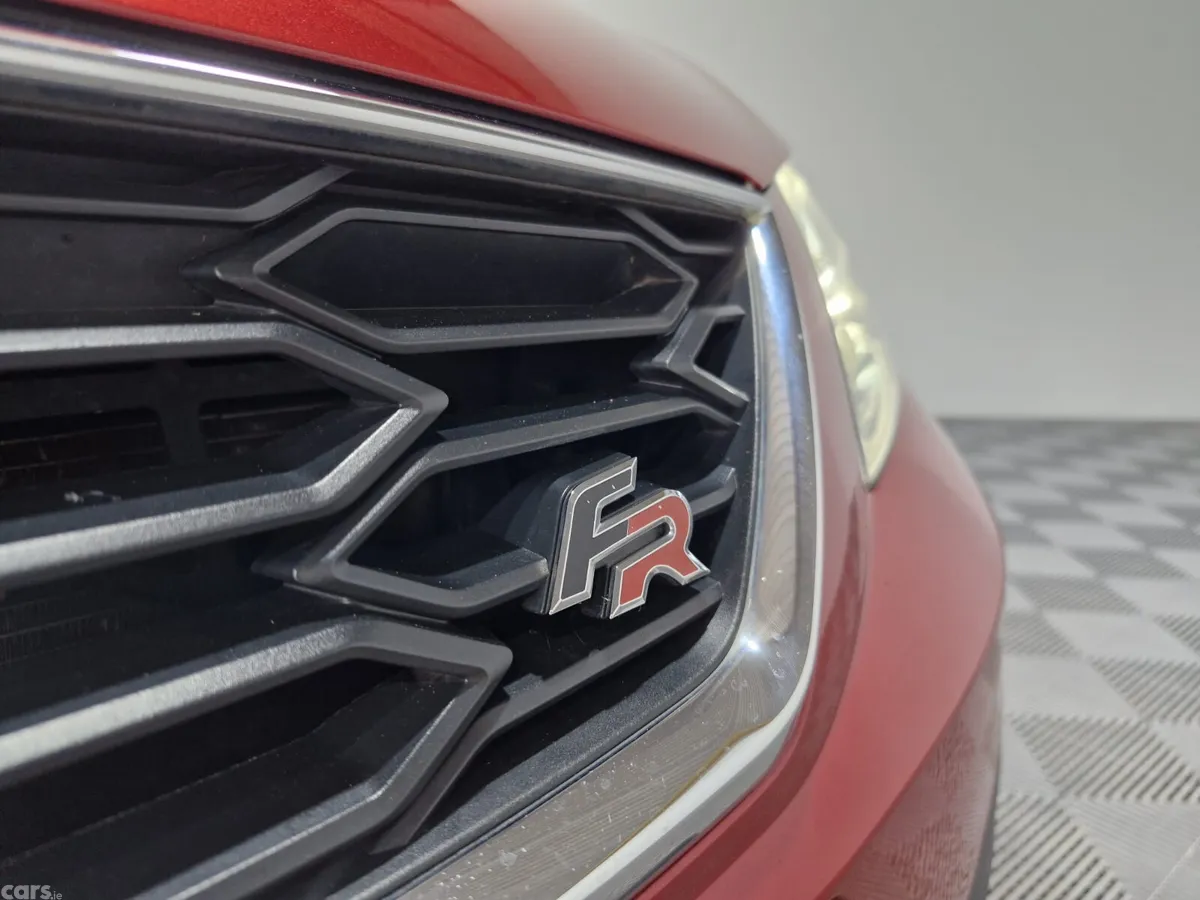 SEAT Leon Hatchback, Diesel, 2018, Red