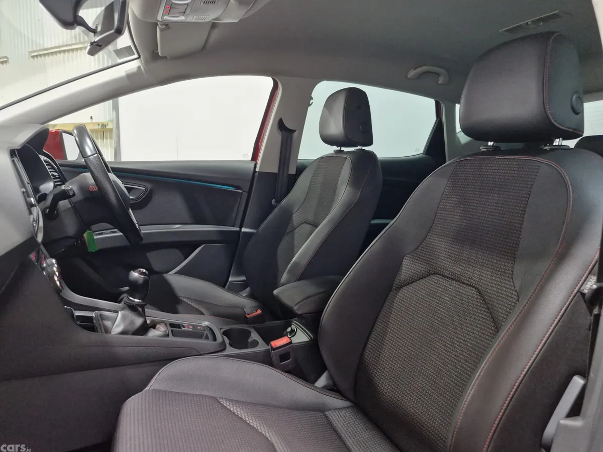 SEAT Leon Hatchback, Diesel, 2018, Red