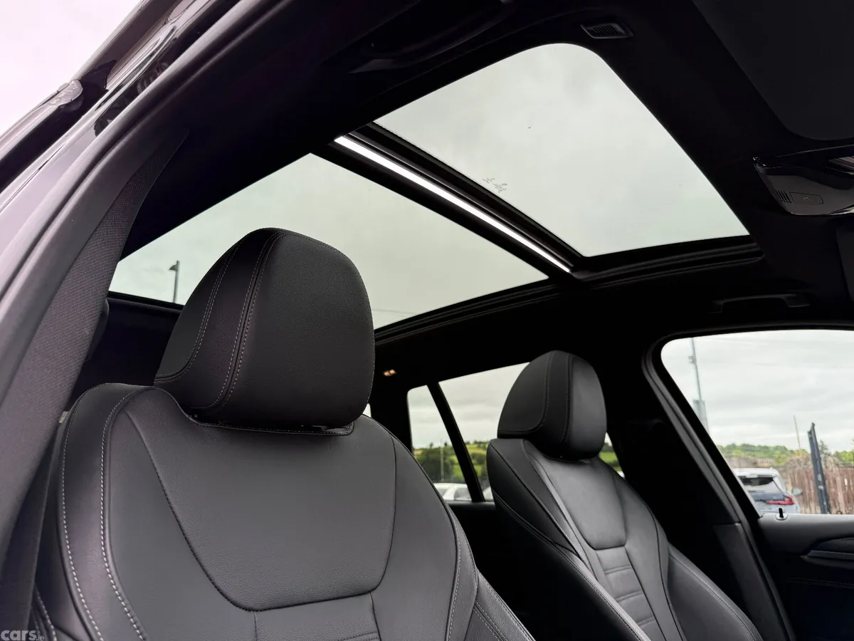 BMW X3 SUV, Petrol Hybrid, 2022, Black