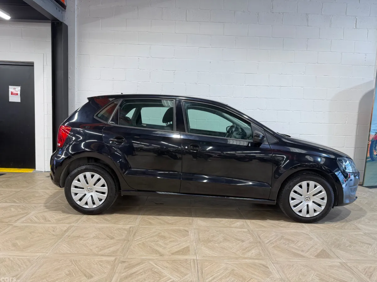 Volkswagen Polo Hatchback, Petrol, 2013, Black