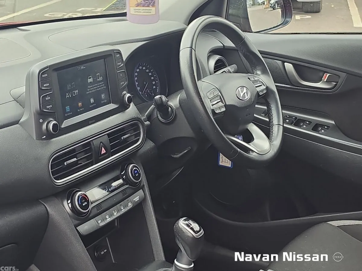 Hyundai KONA MPV, Petrol, 2019, Red