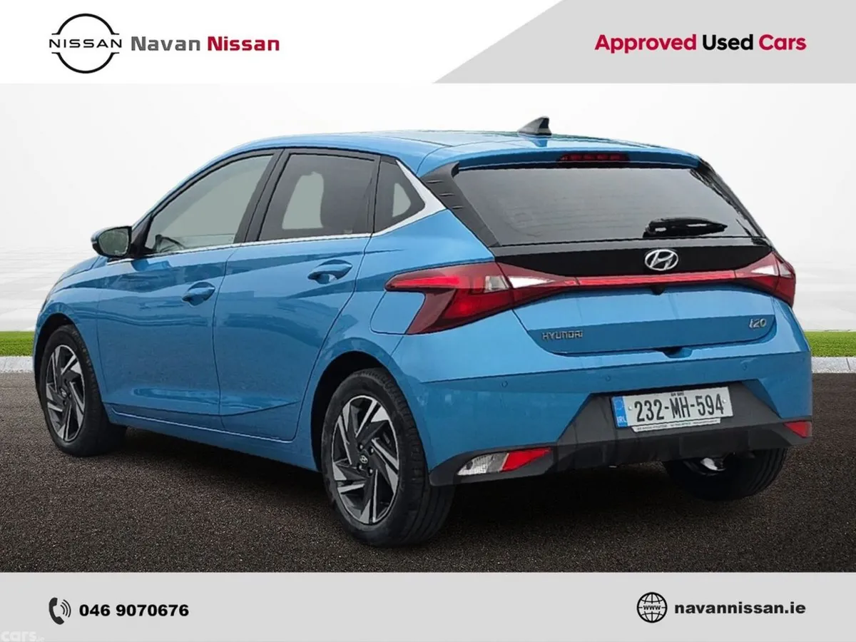 Hyundai i20 Hatchback, Petrol, 2023, Blue