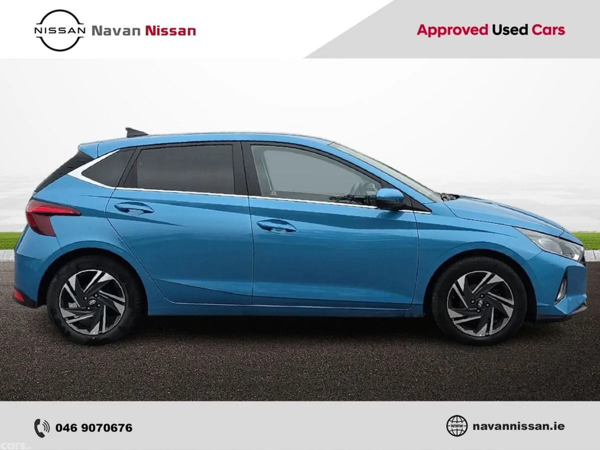 Hyundai i20 Hatchback, Petrol, 2023, Blue