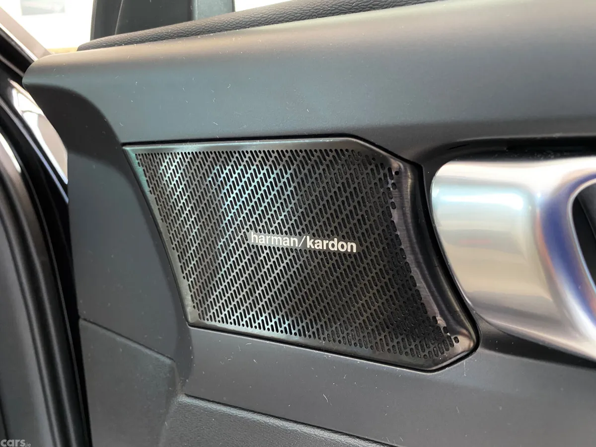 Volvo XC40 Estate, Diesel, 2020, Black