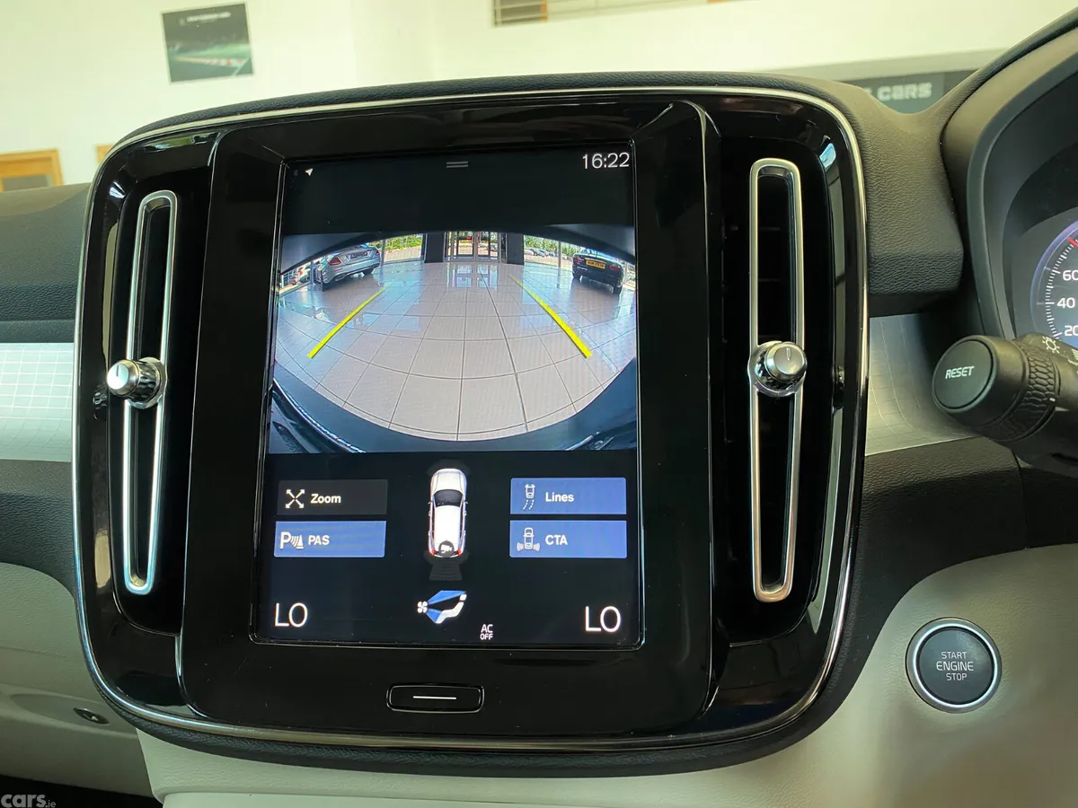 Volvo XC40 Estate, Diesel, 2020, Black
