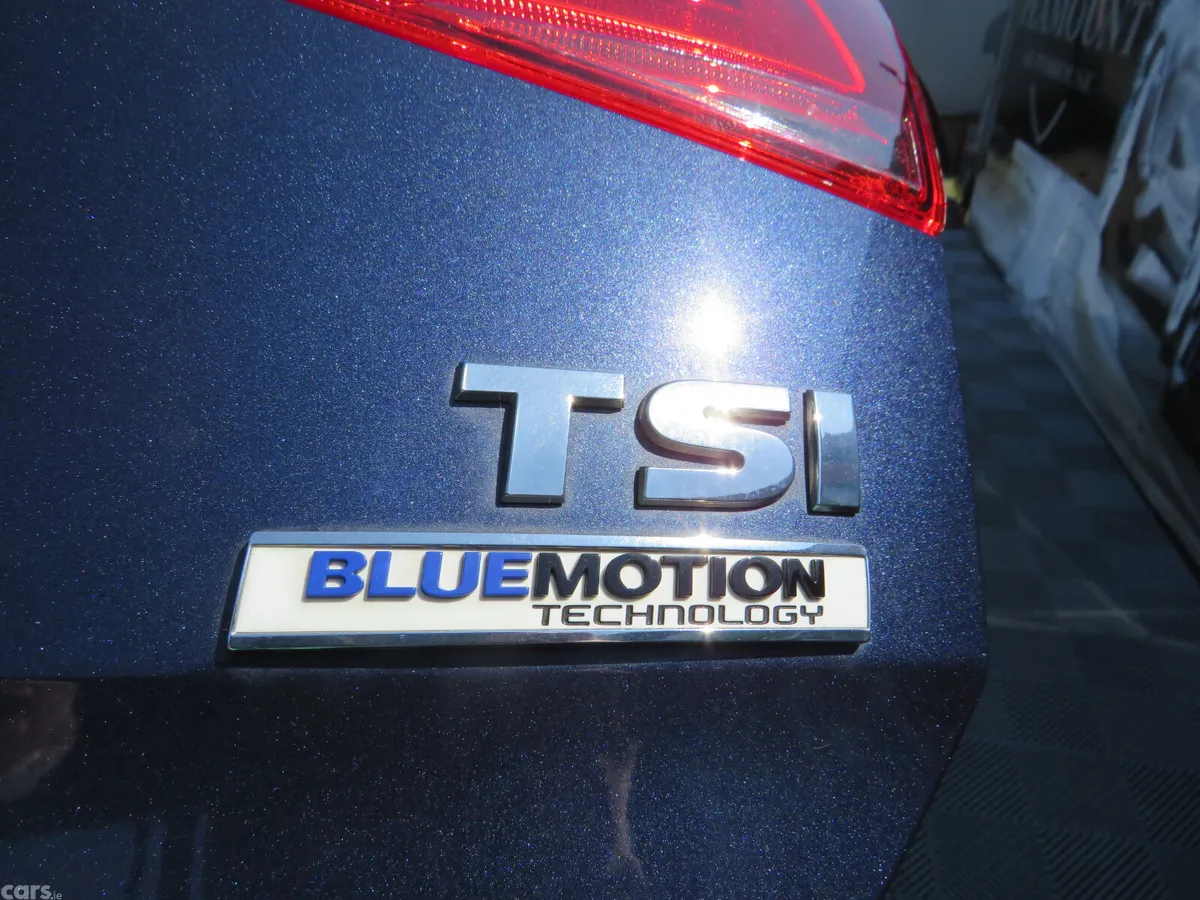 Volkswagen Golf Hatchback, Petrol, 2017, Blue