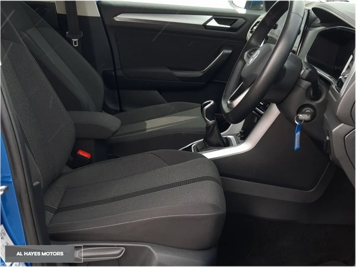 Volkswagen T-Roc SUV, Diesel, 2023, Blue