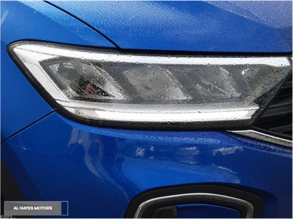 Volkswagen T-Roc SUV, Diesel, 2023, Blue