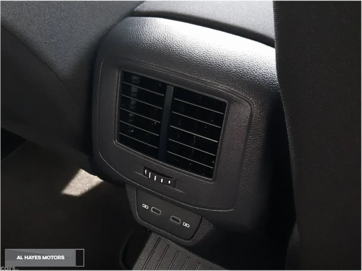 Volkswagen T-Roc SUV, Diesel, 2023, Blue