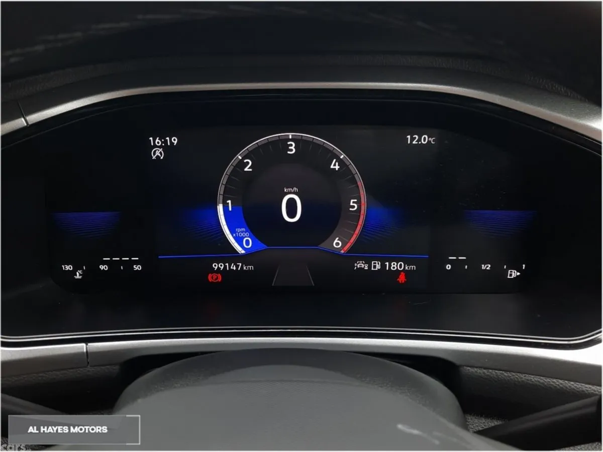 Volkswagen T-Roc SUV, Diesel, 2023, Blue