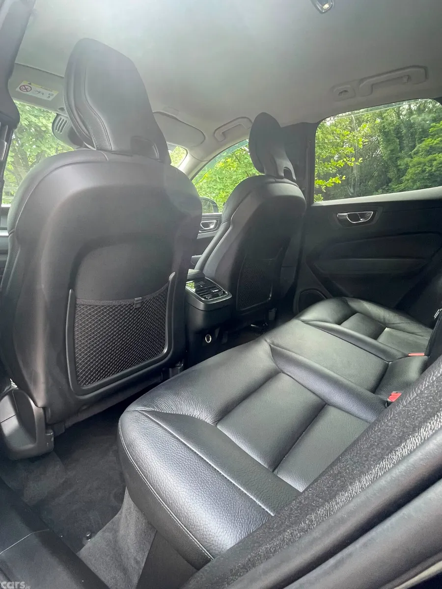 Volvo XC60 SUV, Diesel, 2019, Black