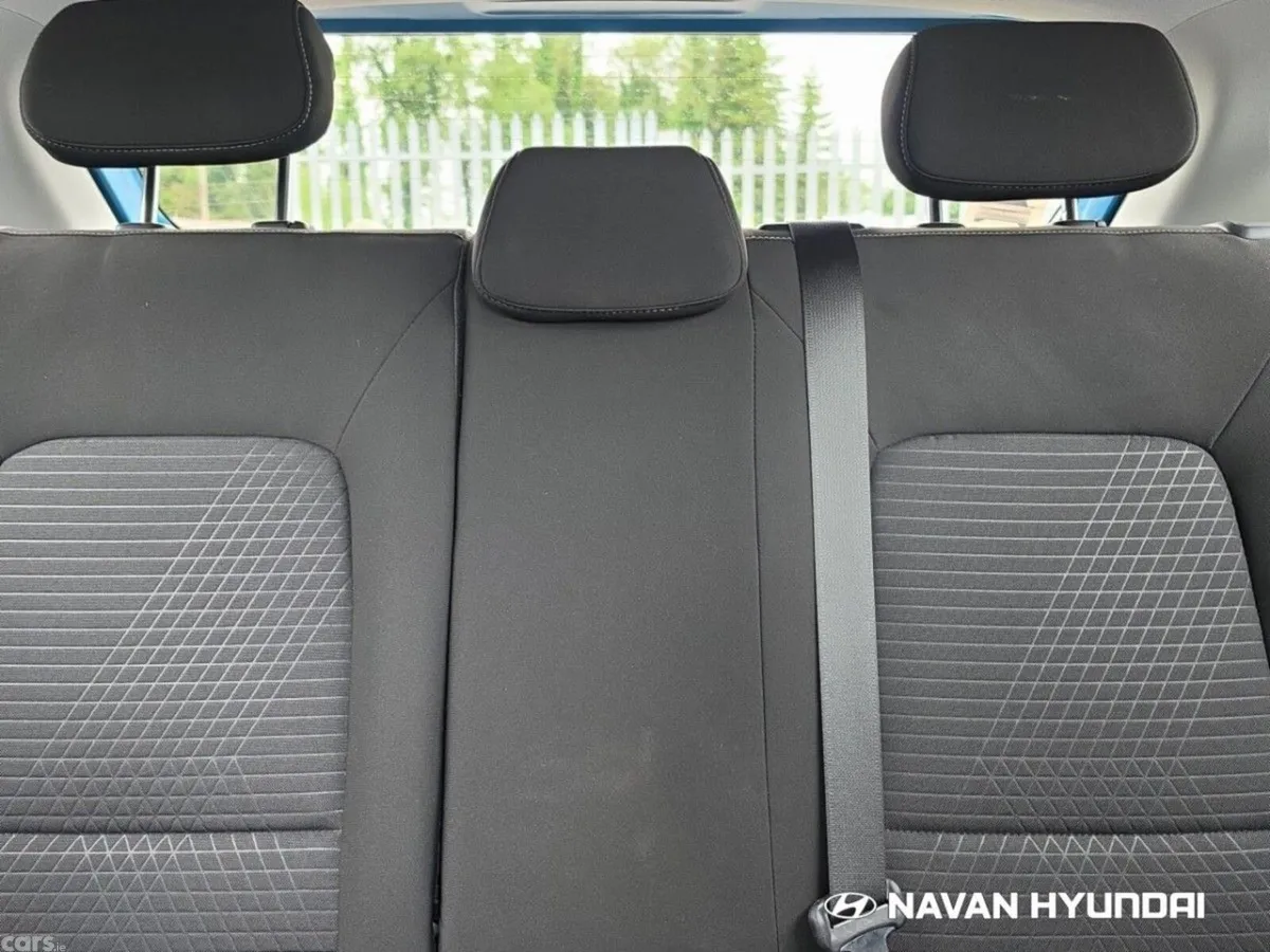 Hyundai i20 Hatchback, Petrol, 2023, Blue