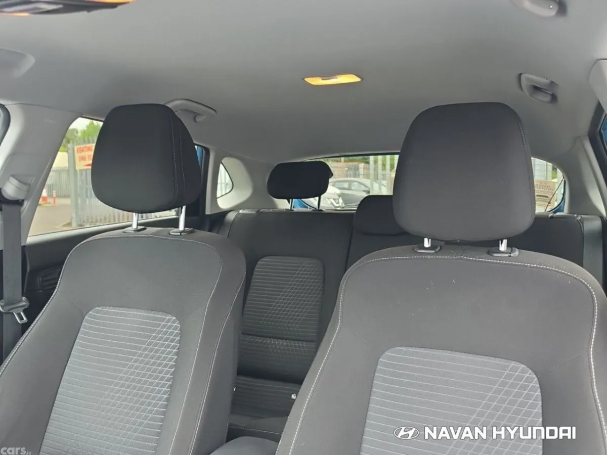 Hyundai i20 Hatchback, Petrol, 2023, Blue
