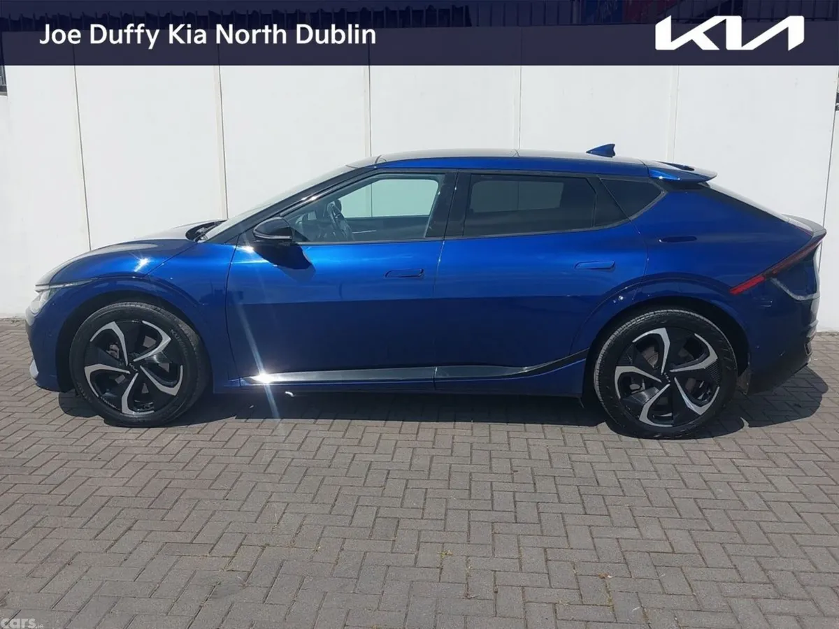 Kia EV6 MPV, Electric, 2022, Blue