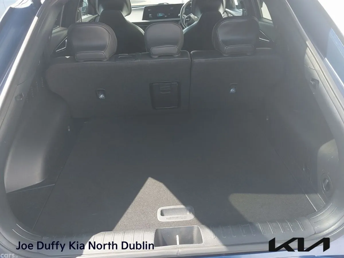 Kia EV6 MPV, Electric, 2022, Blue