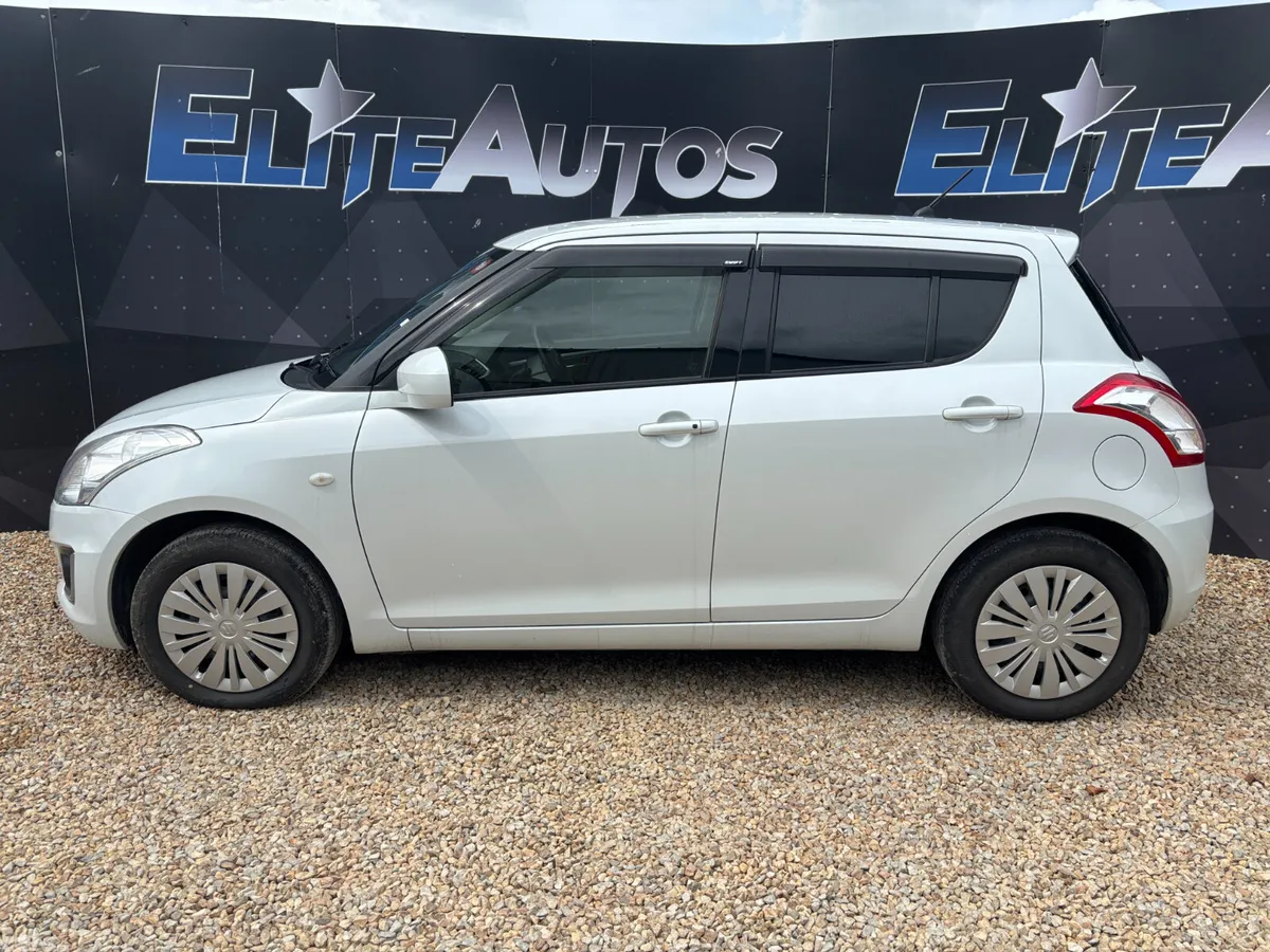 Suzuki Swift Hatchback, Petrol, 2014, White