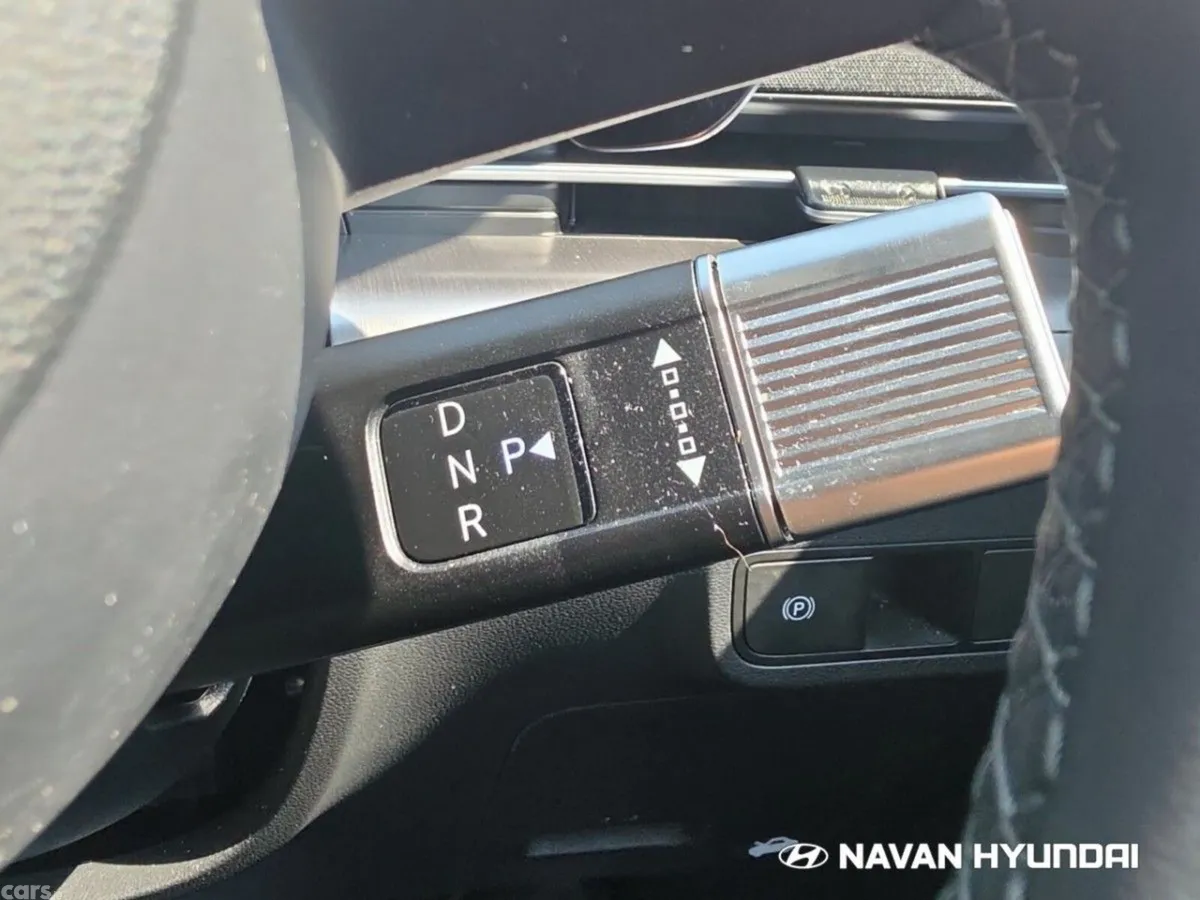 Hyundai KONA MPV, Petrol Hybrid, 2024, Red