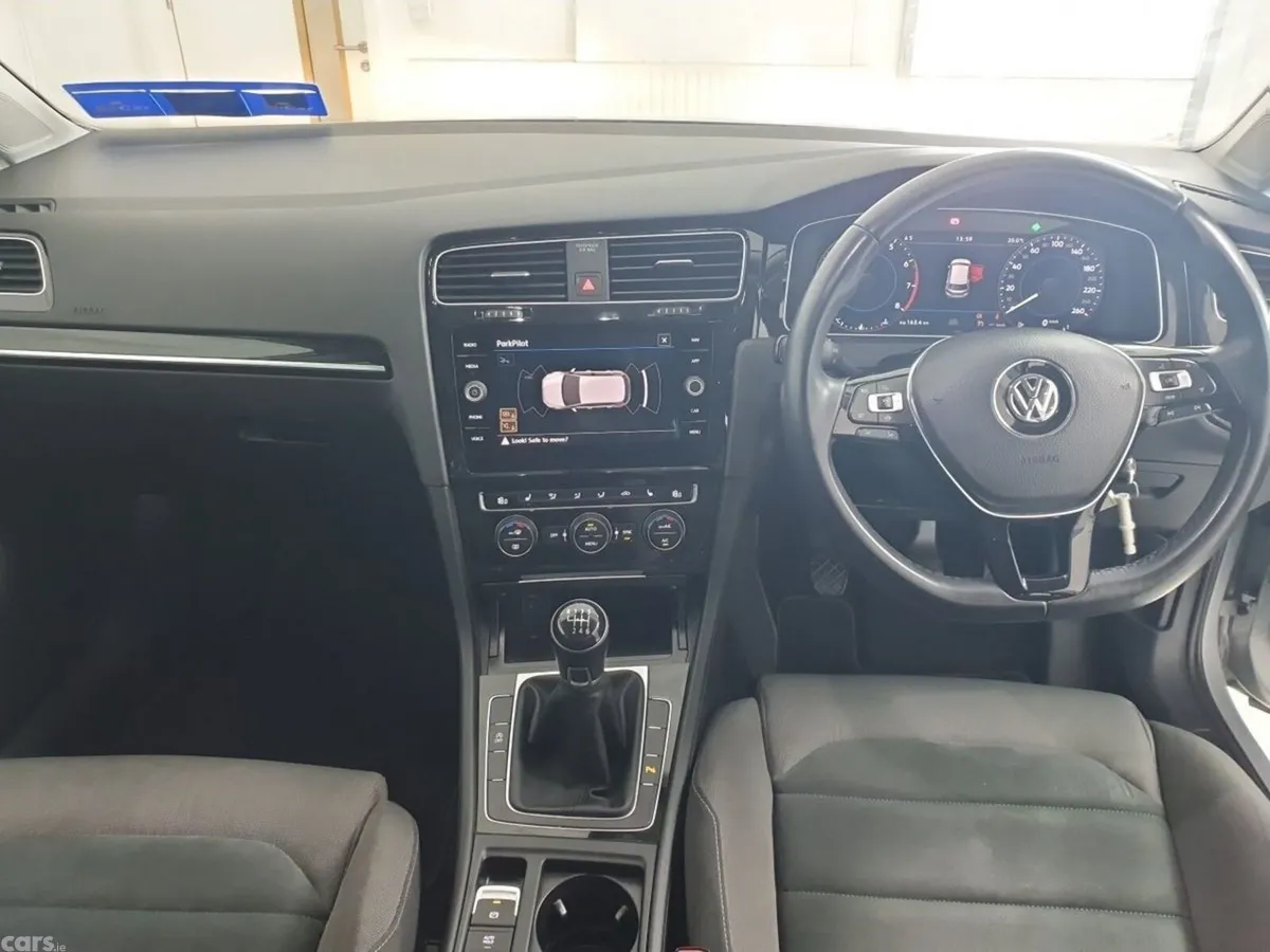 Volkswagen Golf Hatchback, Petrol, 2019, Grey