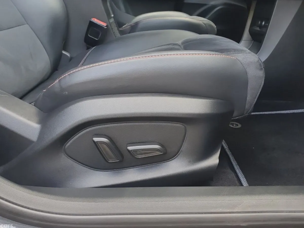 Volkswagen Golf Hatchback, Petrol, 2019, Grey