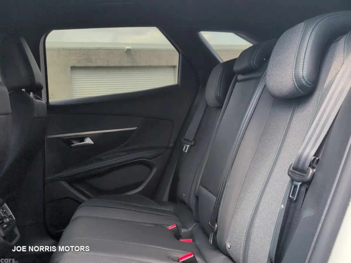 Peugeot 3008 SUV, Diesel, 2023, White