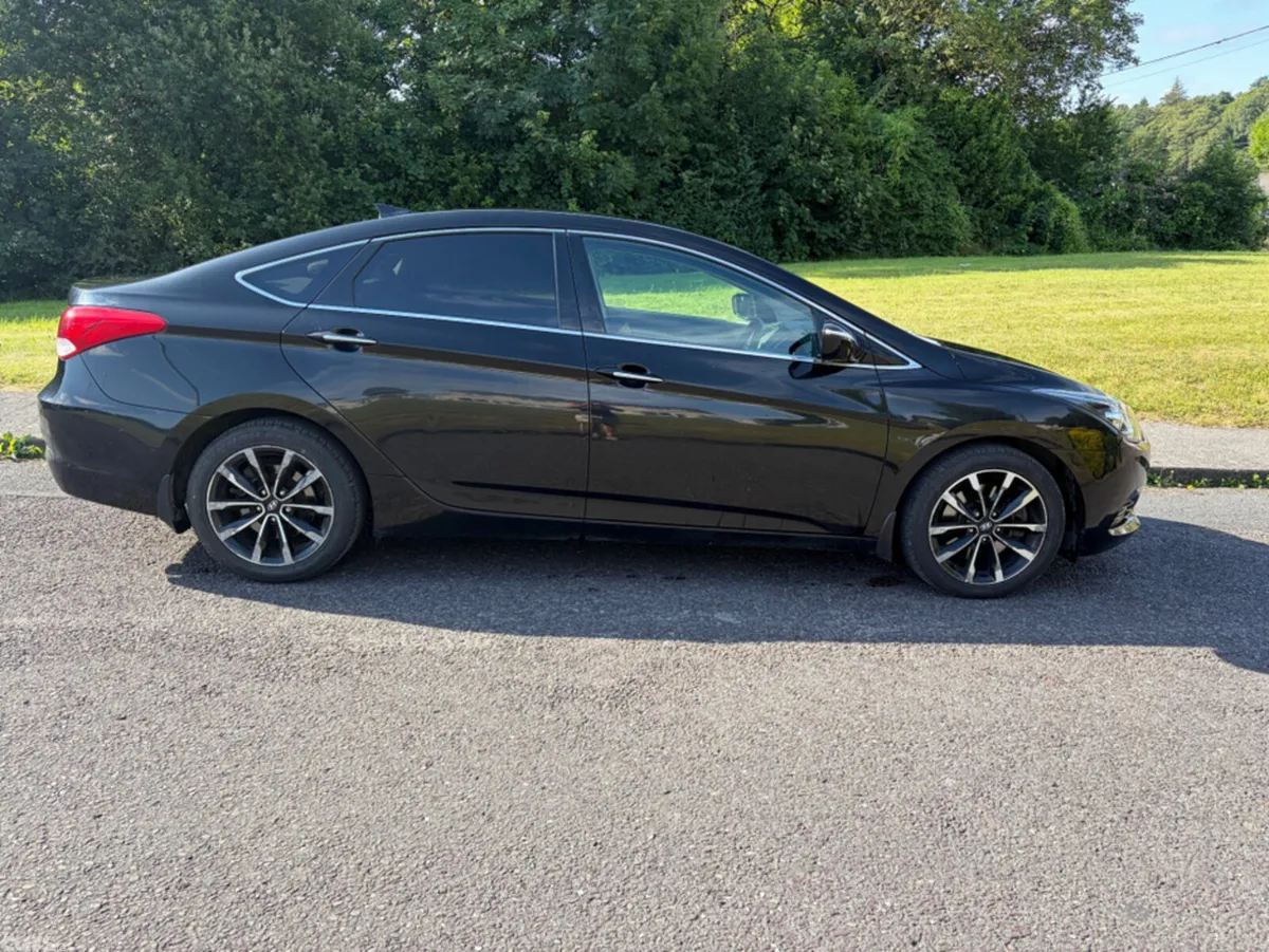 Hyundai i40 Saloon, Diesel, 2016, Black