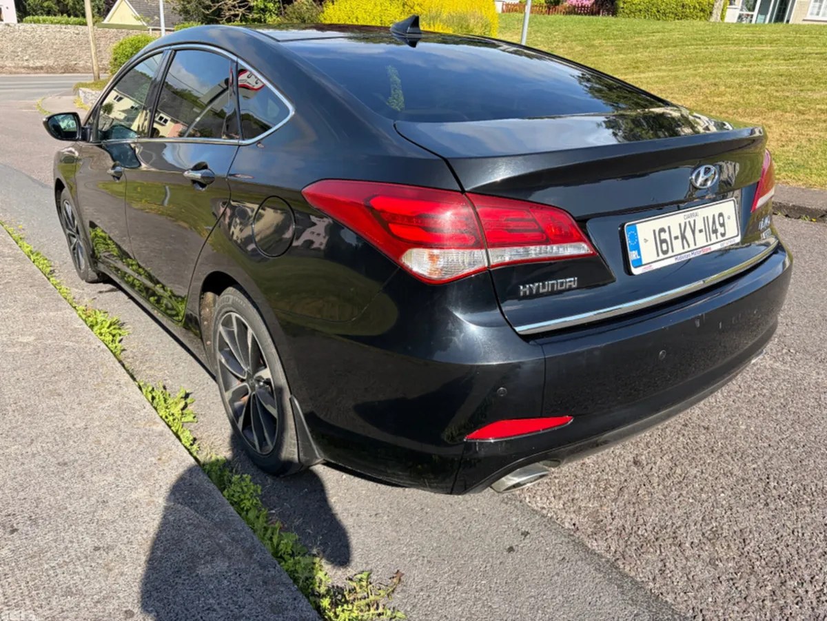 Hyundai i40 Saloon, Diesel, 2016, Black