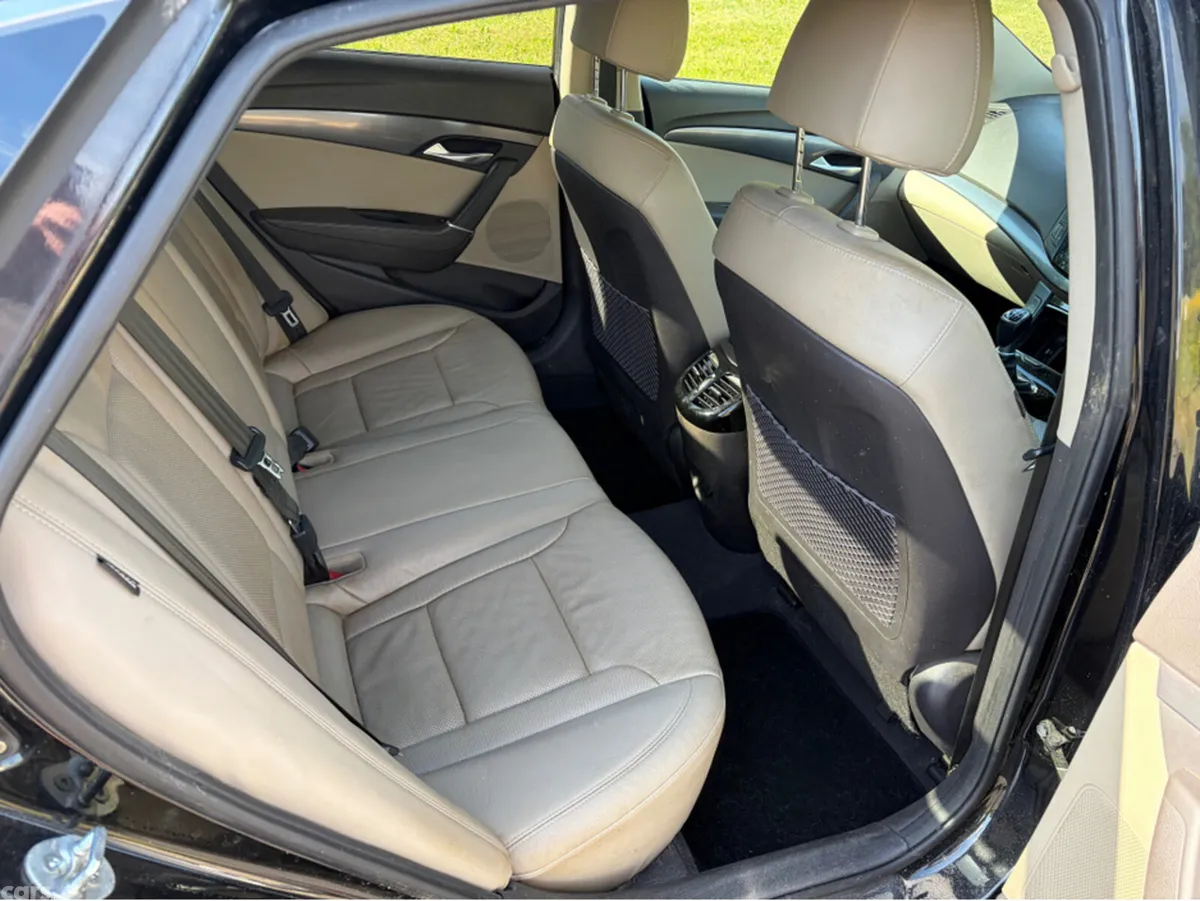 Hyundai i40 Saloon, Diesel, 2016, Black