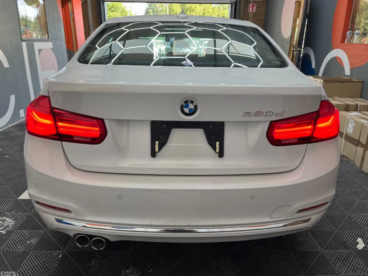 BMW 3-Series Saloon, Diesel, 2018, White
