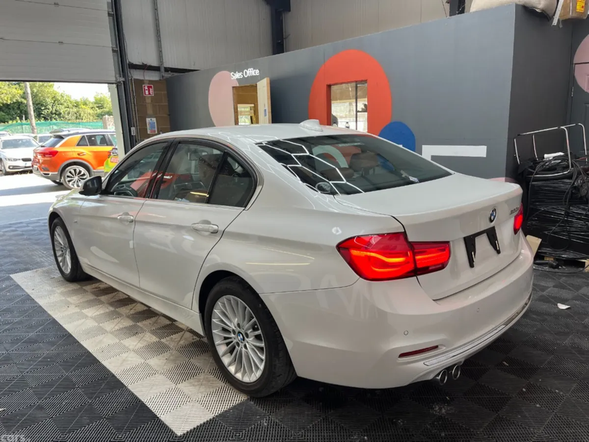 BMW 3-Series Saloon, Diesel, 2018, White
