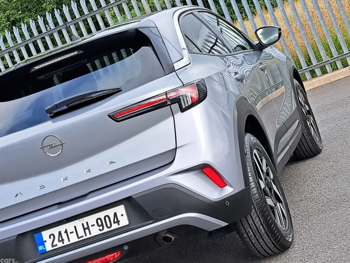 Opel Mokka SUV, Petrol, 2024, Grey