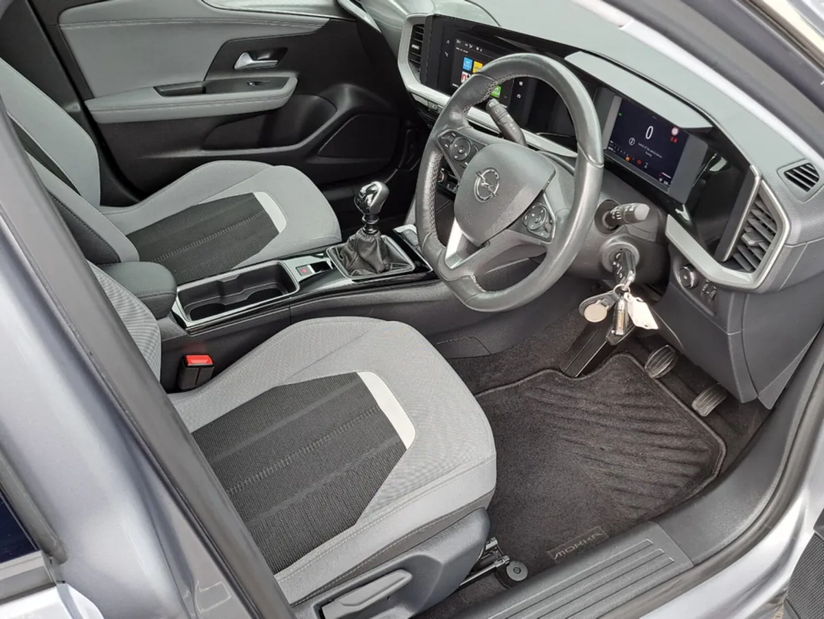 Opel Mokka SUV, Petrol, 2024, Grey