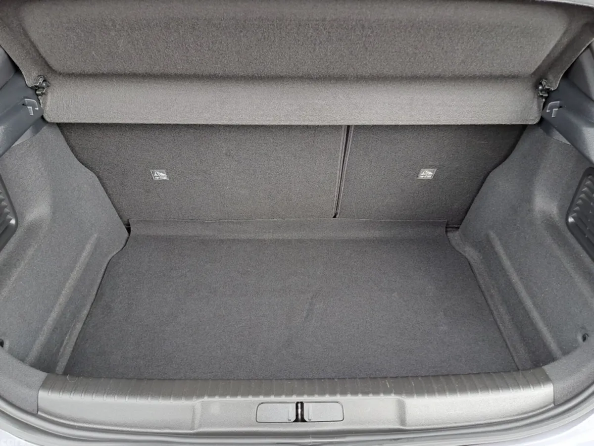 Opel Mokka SUV, Petrol, 2024, Grey