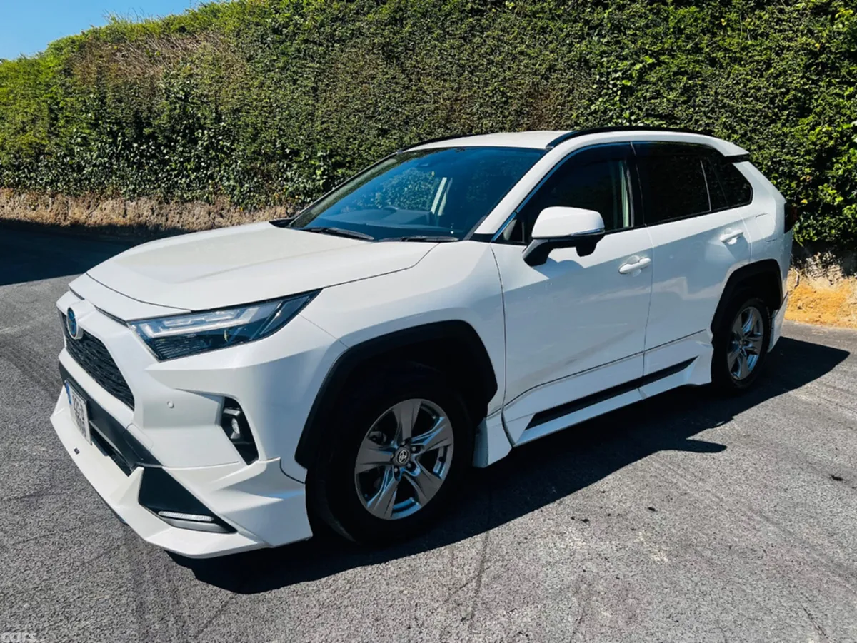 Toyota RAV4 SUV, Petrol Hybrid, 2022, White