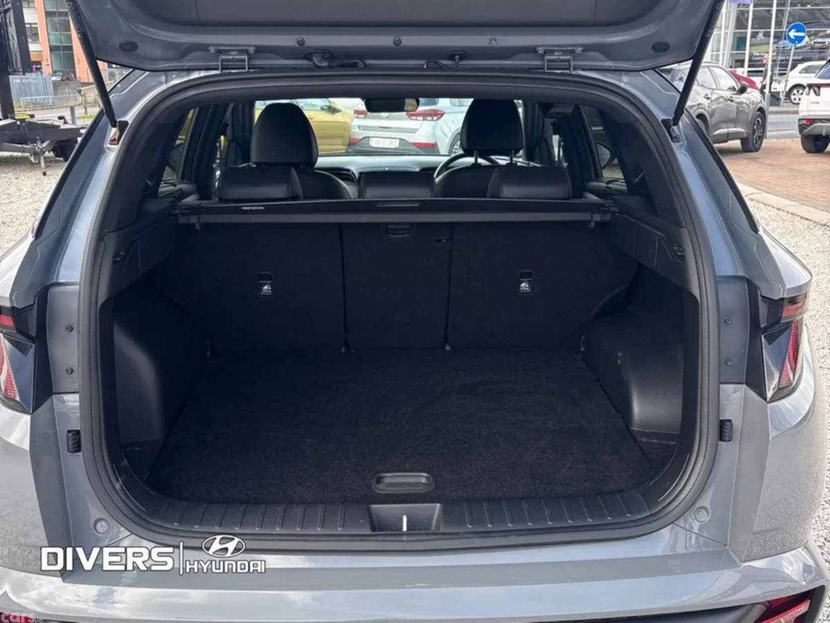 Hyundai Tucson MPV, Petrol Plug-in Hybrid, 2023, Grey