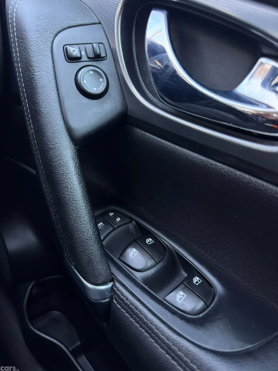 Nissan Qashqai Hatchback, Diesel, 2018, Blue